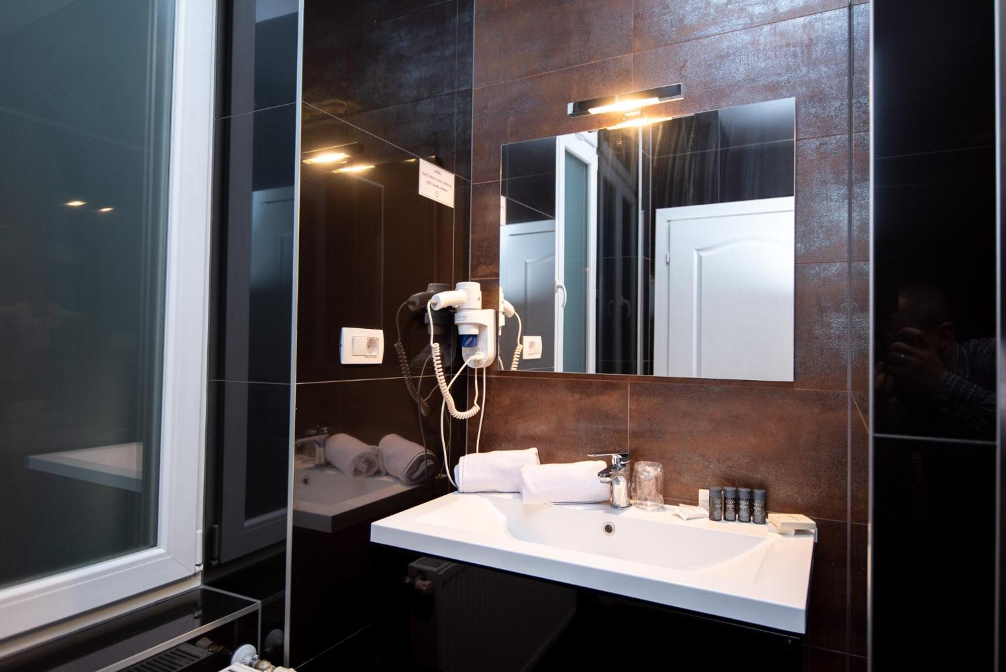Main Street Suites Сараево Екстериор снимка