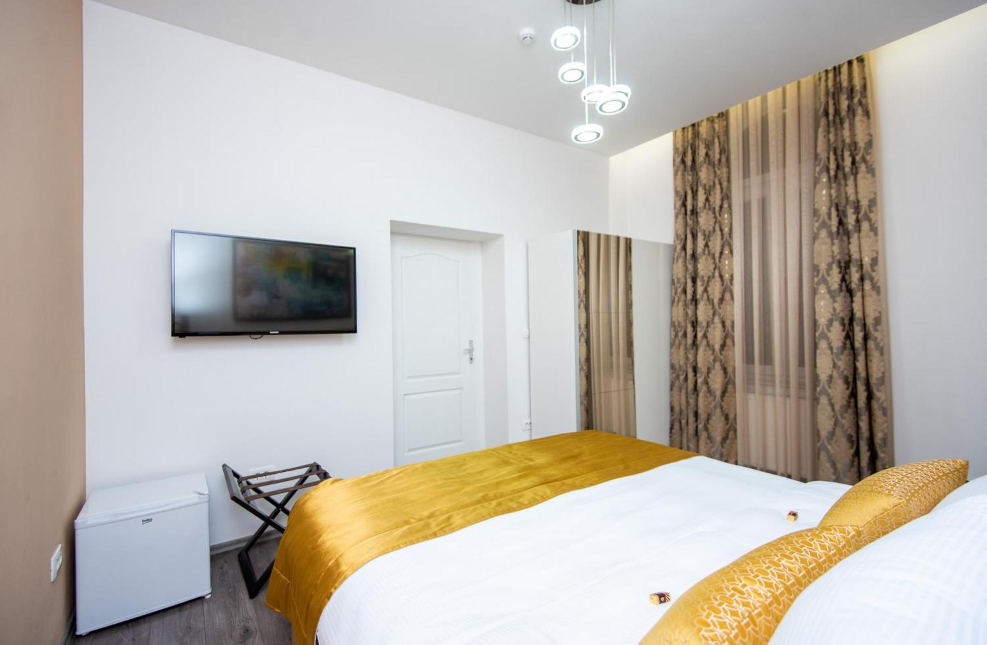 Main Street Suites Сараево Екстериор снимка