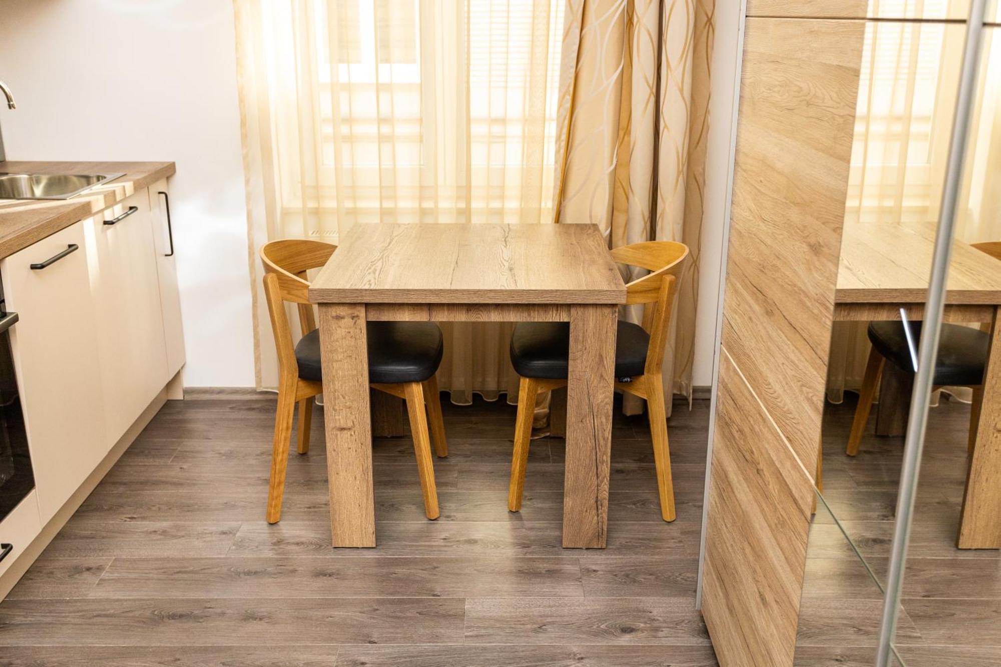 Main Street Suites Сараево Екстериор снимка